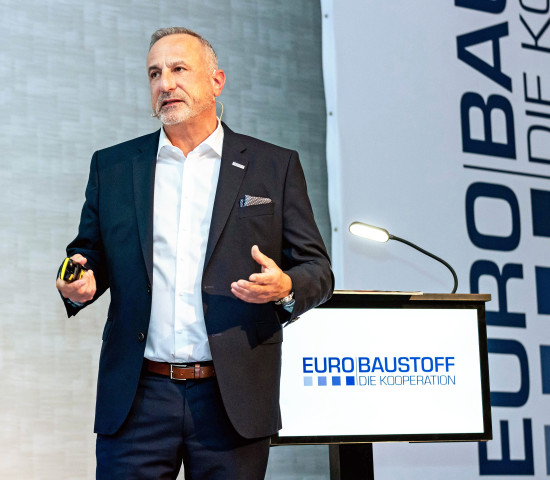 „Bauen ist kein Kostenfaktor, sondern eine Zukunftsinvestition“: Dr. Eckard Kern beklagte den Umgang der Politik mit dem Thema.