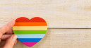 Regenbogen-Aufkleber bei Toom soll Toleranz und Vielfalt signalisieren