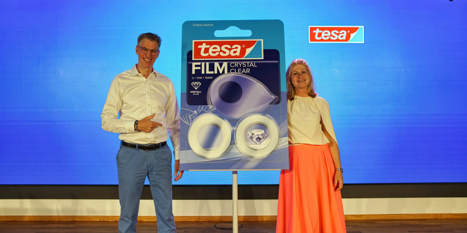 Das Logo wurde vergrößert, Dunkel- trifft auf Cyanblau und Visualisierungen sollen bei der Auswahl des gesuchten Produktes unterstützen.&nbsp;