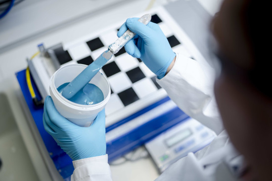 Die KI unterstützt bei der Erkennung von Qualitätsabweichungen.&nbsp;