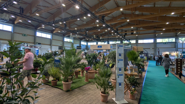 Insgesamt 11.000 m² Ausstellungsfläche hat die Pro Garten und Tier 2025 in den Kasseler Messehallen eingenommen.
