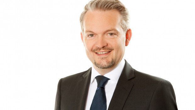 Nach fünf Jahren als CEO des DACH-Marktes wird Roger Karner (l.) in die USA berufen.