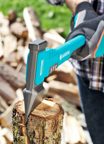 Die neu entwickelte Gardnea-Spaltaxt mit patentiertem, innovativem Hohlschliff sorgt für eine optimale Spaltleistung.