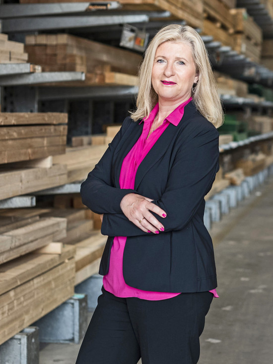 Susanne Jäger berichtete von ihren Erfahrungen als weibliche Führungskraft und gab den Frauen Tipps dafür an die Hand, wie sie ihren eigenen Weg finden. Susanne Jäger berichtete von ihren Erfahrungen als weibliche Führungskraft und gab den Frauen Tipps dafür an die Hand, wie sie ihren eigenen Weg finden.