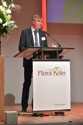 Auch Ulrich Köhler sprach ein paar Worte zum Abschied des „Ehrenpräsidenten“.