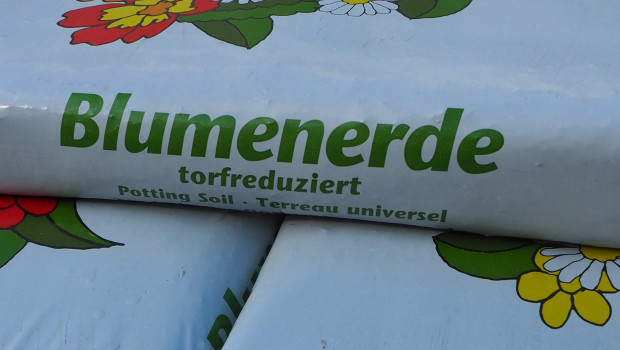 Blumenerde und ihr Torfgehalt sind auch Thema im Aktionsprogramm Natürlicher Klimaschutz.