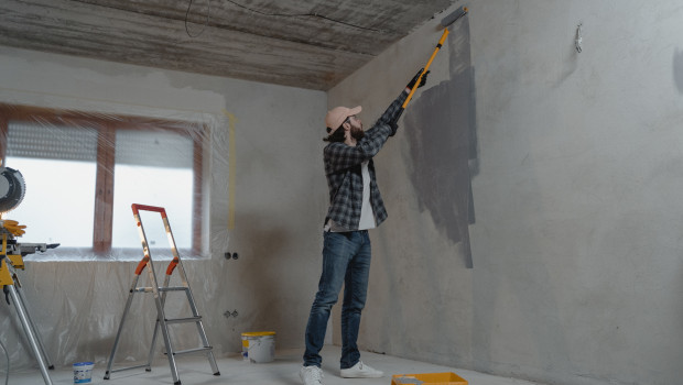 Während die Nachfrage nach Bautenfarben im DIY-Bereich im Jahr 2020 noch enorm war, erhielt sie 2021 einen starken Dämpfer.&nbsp;