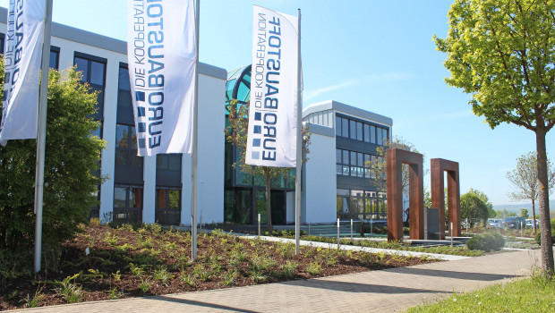 Blick auf die Eurobaustoff-Zentrale in Bad Nauheim. Blick auf die Eurobaustoff-Zentrale in Bad Nauheim.