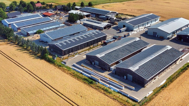 Der Stammsitz von Schmidt & Thürmer befindet sich in Behrenhoff bei Greifswald. Der Stammsitz von Schmidt & Thürmer befindet sich in Behrenhoff bei Greifswald.