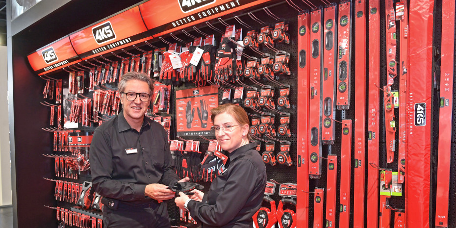 Zum Sortiment von 4K5 gehören Handschuhe, die den Träger vor Kälte, Nässe und Verletzungen schützen.&nbsp;