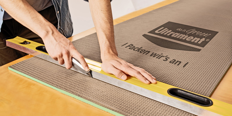 Der Kern der Bauplatte besteht komplett aus recyceltem PET.&nbsp;