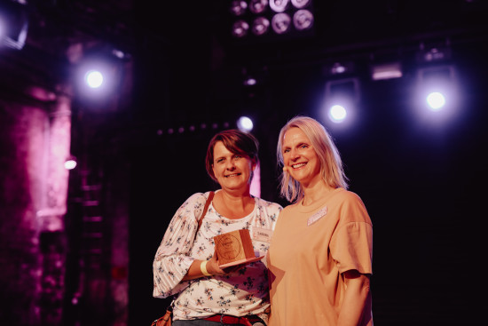 Sabrina von @wohnen_auf_dem_Land erhielt den Kreativzeit Festival Award „Community-Liebling“.&nbsp;