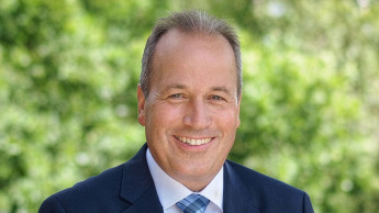 Lukas Roßhart bleibt Vorstand der ZG Raiffeisen