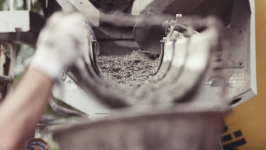 Materialengpass auf dem Bau geht weiter zurück