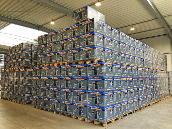 Diverse Grillmodelle &nbsp;stehen im Lager des Anbieters &nbsp;zur Auslieferung bereit.