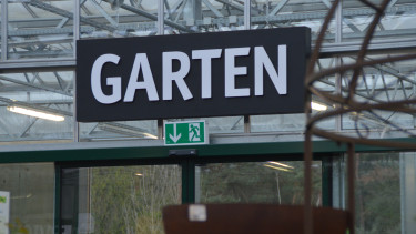 Desaströses Wetter zieht den Gartenhandel im März nach unten