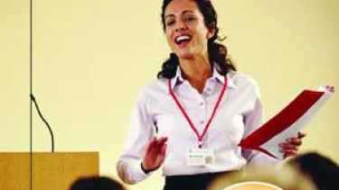 Ganz neu: Handel schult Industrie