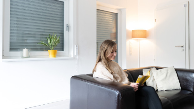 Das neue Dämmsystem von Schellenberg sorgt für einen zuverlässigen Schutz vor Energieverlusten, Schimmelbildung und Zugluft.&nbsp;