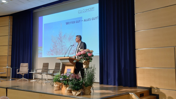 Andreas Löbke von der Marketingberatung Co Concept den Eröffnungsvortrag des Handelskongresses zum Auftakt der Messe.&nbsp;