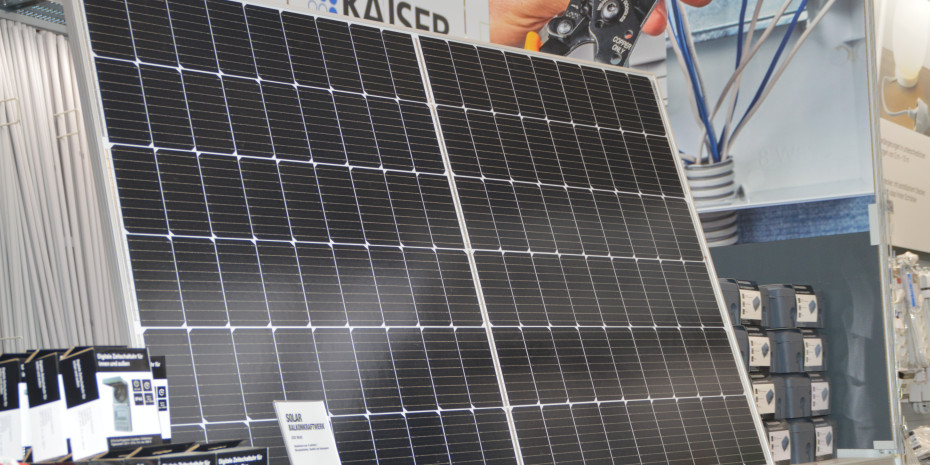 Immer mehr PV-Module werden auch über die Baumärkte angeboten. &nbsp;&nbsp;