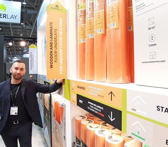 Powerlay-Geschäftsführer Jakub Prętki hat sich auf der Messe sehr positiv über die Resonanz auf das neue Präsentationssystem für Verlegeunterlagen geäußert.