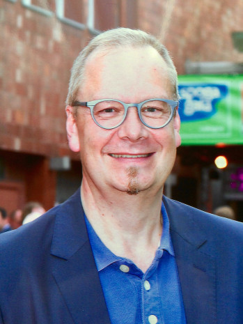 Jörn Brüningholt, Medienprofi