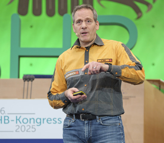 Hornbach-CTO Dr. Andreas Schobert sprach über den Technologieschub für Baumärkte.