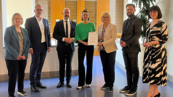 Verbände überreichen Positionspapier zur nachhaltigen Gartenbewässerung