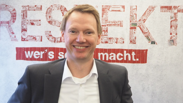 "Nachhaltigkeit ist bei uns kein Marketing-Label, sondern ein zentraler und relevanter Effizienztreiber“, sagt Jan Karrasch, CFO Toom Baumarkt. "Nachhaltigkeit ist bei uns kein Marketing-Label, sondern ein zentraler und relevanter Effizienztreiber“, sagt Jan Karrasch, CFO Toom Baumarkt.