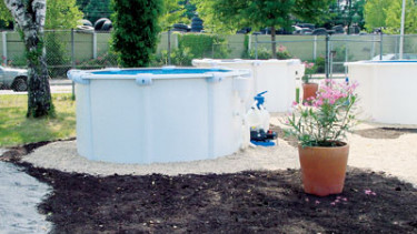 Als junges Tochterunternehmen des alteingesessenen Wasserchemie-herstellers Chemoform hat sich Waterman auf Schwimmbäder, Wasserpflege und Zubehör im Endkundenbereich spezialisiert