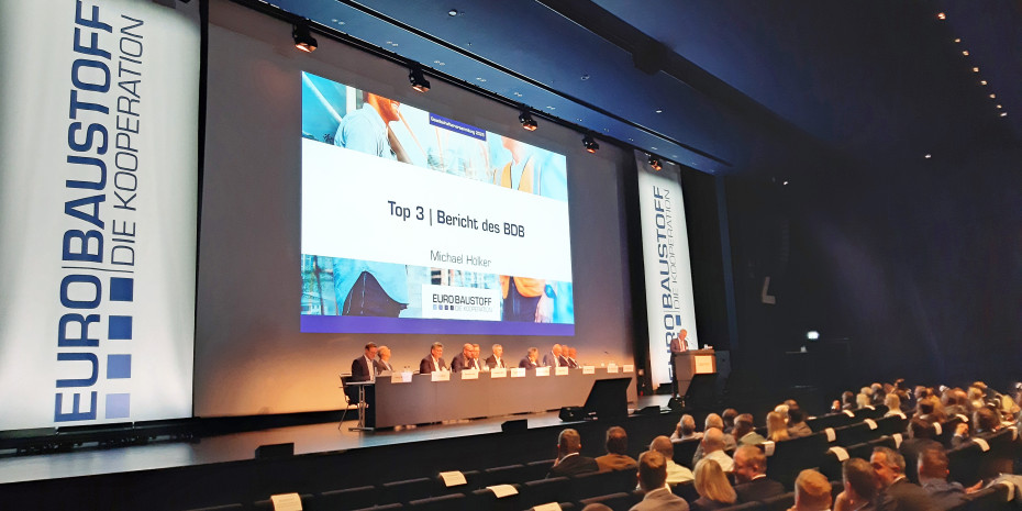 Die Gesellschafterversammlung der Eurobaustoff fand dieses Jahr in Hamburg statt.