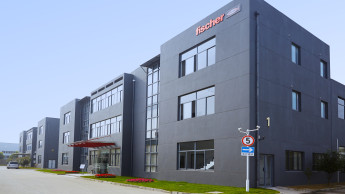 Fischer stärkt Produktion in Asien