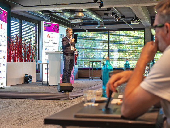 Kai Gotthardt stellte ein neues Geschäftsfeld von Bauhaus im Bereich B2B vor: eine Software, mit der Lieferanten Absatzdaten auswerten können. Kai Gotthardt stellte ein neues Geschäftsfeld von Bauhaus im Bereich B2B vor: eine Software, mit der Lieferanten Absatzdaten auswerten können.