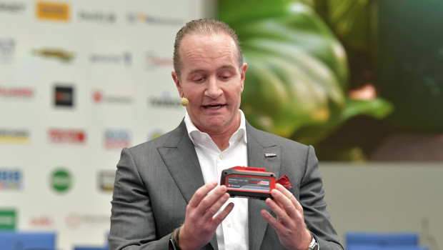 Einhell-Chef Andreas Kroiss hatte auf dem BHB-Kongress im November über die Akku-Plattform Power X-Change gesprochen. Einhell-Chef Andreas Kroiss hatte auf dem BHB-Kongress im November über die Akku-Plattform Power X-Change gesprochen.