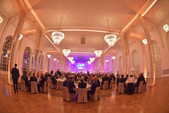 Der HHG lud in die festlich hergerichtete Kölner Flora.&nbsp;