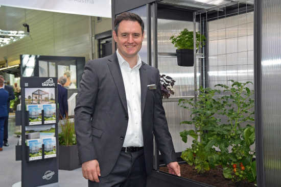 Das neue Gewächshaus ist ein Upgrade für bereits bekannten Hochbeete, erklärt Geschäftsführer Maximilian Priglinger.