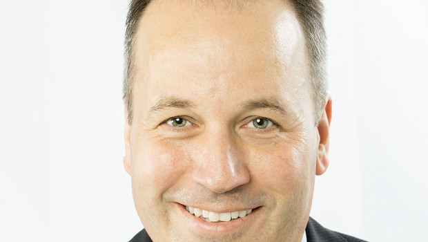 Lukas Roßhart, bisher Geschäftsbereichsleiter Märkte, übernimmt das kaufmännische Vorstandsressort bei der ZG Raiffeisen in Karlsruhe.