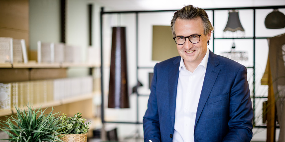 Wolfgang zu Putlitz beschäftigt sich seit über 15 Jahren mit dem Thema POS-Schulungen. Er ist zudem Buchautor und Keynote-Speaker zu den Themen Schulungen und Onboarding. &nbsp;