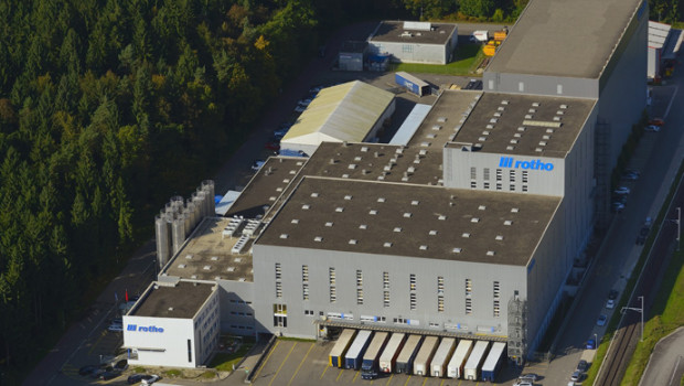 Rotho ist ein Hersteller von Haushaltsprodukten. Winfried Köbel war viele Jahre Geschäftsführer des Unternehmens.