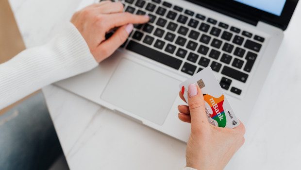 Verbraucher sind aktuell aufgrund von Unsicherheiten bei Konsumentscheidungen eher zögerlich. Verbraucher sind aktuell aufgrund von Unsicherheiten bei Konsumentscheidungen eher zögerlich.