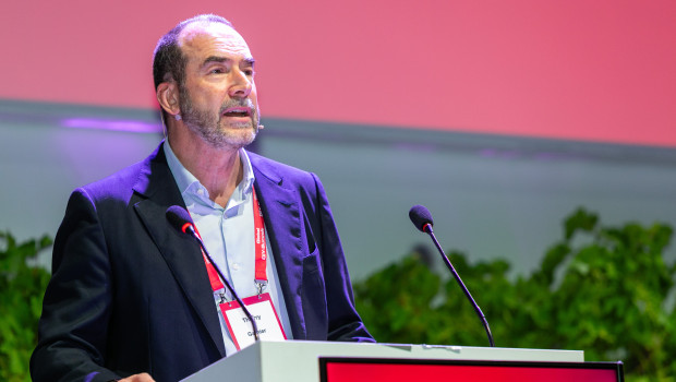 Edra/Ghin-Präsident Thierry Garnier hat die Branche auf dem 10. Global DIY Summit zum Handeln für eine emmissionsärmere Zukunft aufgefordert. &nbsp;