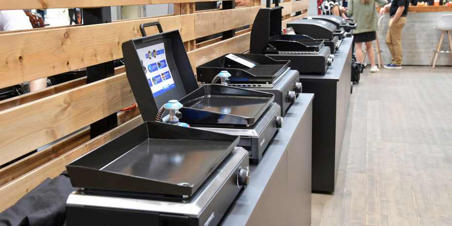 Nur 18 Prozent der Deutschen können mit dem Begriff einer Plancha etwas anfangen – das möchte Campingaz ändern.