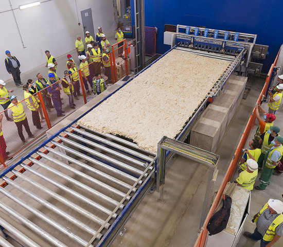 Die erste Platte lief Anfang Juni im neuen Werk vom Band.