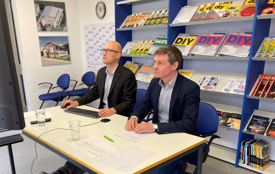 Blick hinter die Kulissen: Die Redaktion des Fachmagazins DIY International befasst sich mit dem internationalen Heimwerkermarkt. Blick hinter die Kulissen: Die Redaktion des Fachmagazins DIY International befasst sich mit dem internationalen Heimwerkermarkt.