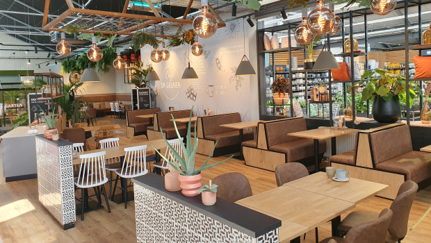 Gartencenter mit Café würden bei einer Anhebung der Mehrwertsteuer großen Belastungen ausgesetzt, befindet der VDG.&nbsp;