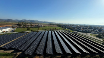 Erismann Tapeten nimmt Solarpark in Betrieb