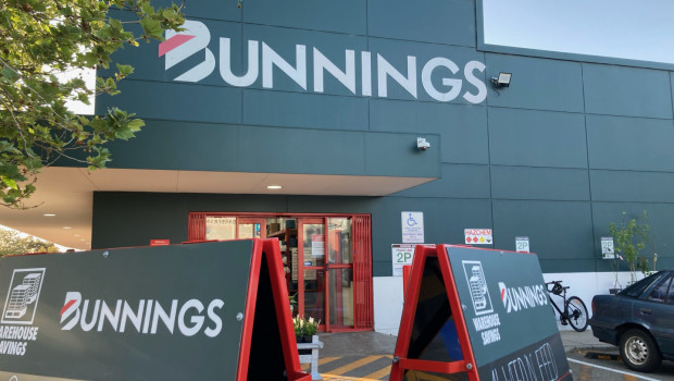 In der ersten Hälfte des Geschäftsjahres 2023/2024 erzielte Bunnings einen Umsatz von 9,963 Mrd. AUD.