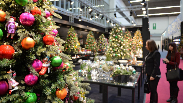 Die Christmasworld gilt als internationale Leitmesse für Dekoration und Festschmuck. Für 2016 ist sie fast ausgebucht. Die Christmasworld gilt als internationale Leitmesse für Dekoration und Festschmuck. Für 2016 ist sie fast ausgebucht.