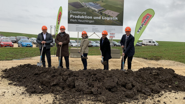 Spatenstich in Heuchlingen: Gardena investiert 15 Millionen Euro in das Werk. Spatenstich in Heuchlingen: Gardena investiert 15 Millionen Euro in das Werk.