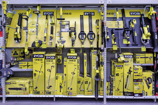 Neben einem aktualisierten Sortiment sollen neue POS-Materialien sowie die farbliche Unterscheidung zwischen One+ und One+ HP für eine schnellere Orientierung sorgen.&nbsp;